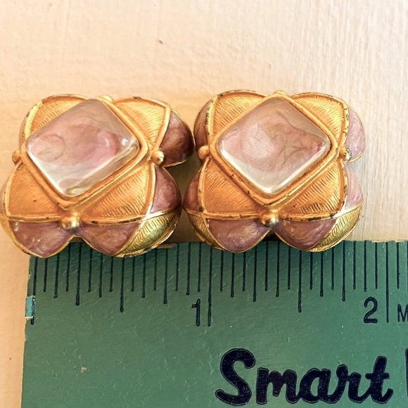 Jay Strongwater Purple &Gold Clip on Earrings - Picture 8 of 16
